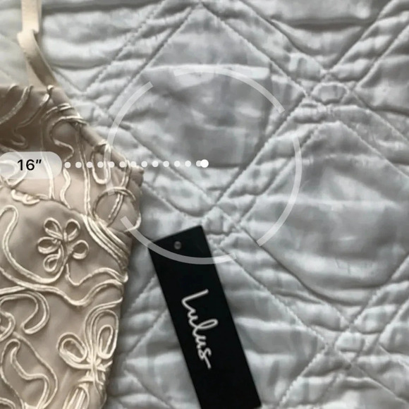 Lulu’s Wedding Dress Ivory Lace Embroidered Size Small New - Picture 12 of 16